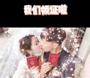 女孩的时装封面